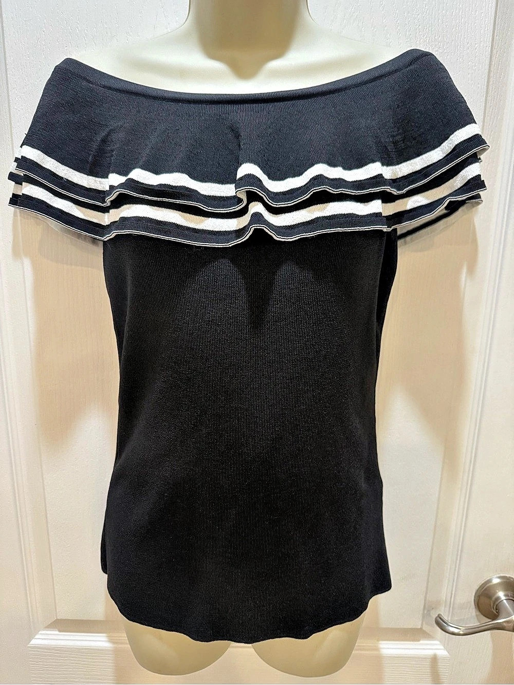 White House Black Market Off-Shoulder Striped Top Black & White Small